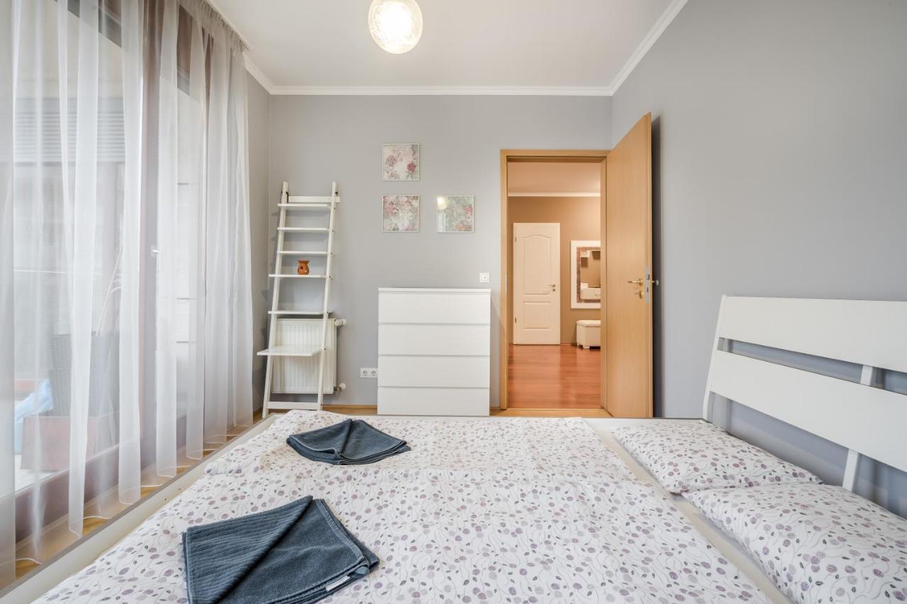 Apartment Downtown Karpat 9 Budapest Esterno foto